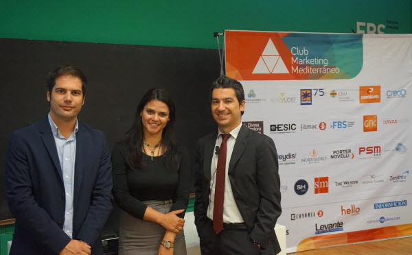 Agustín Beamud, gerente del CMM, Kristal Pérez, directora de marketing de Sistel y miembro del Comité de Alicante del CMM y Mario de Felipe. 